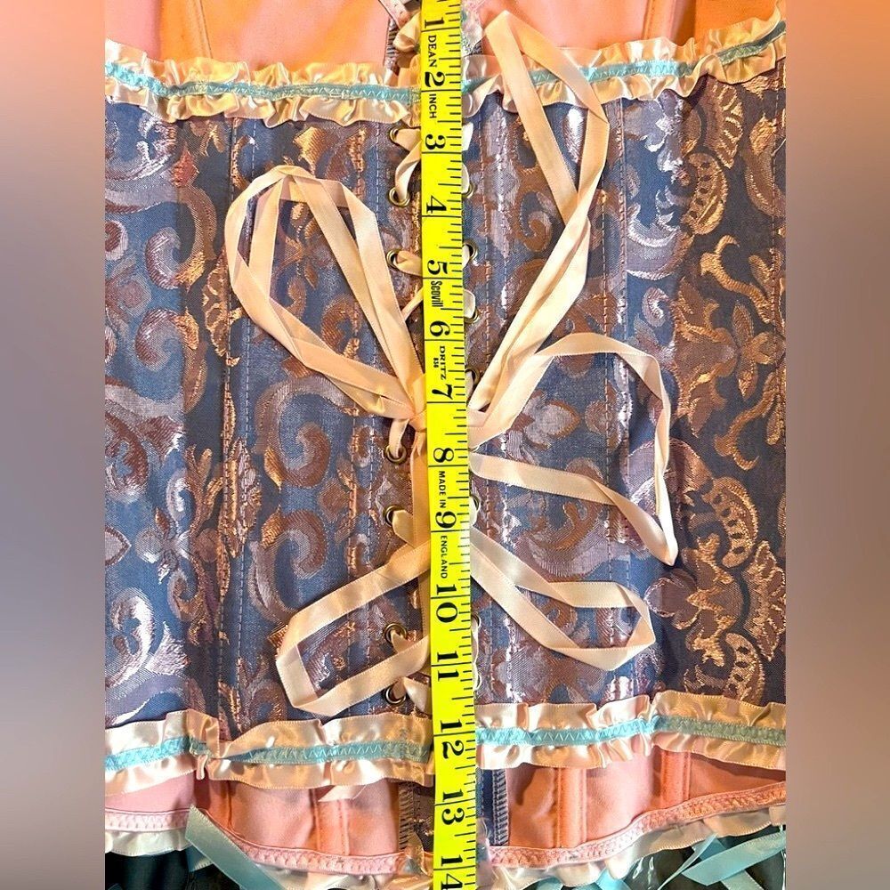 Beautiful Plus Size Lavender Corset - Picture 12 of 12